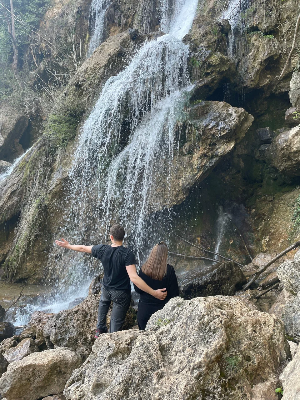 Водопад Су-Учхан у Красных пещер Крыма