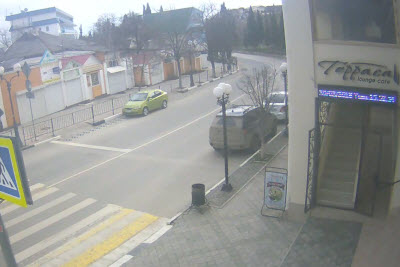 фото с камеры у кафе Терраса в Судаке